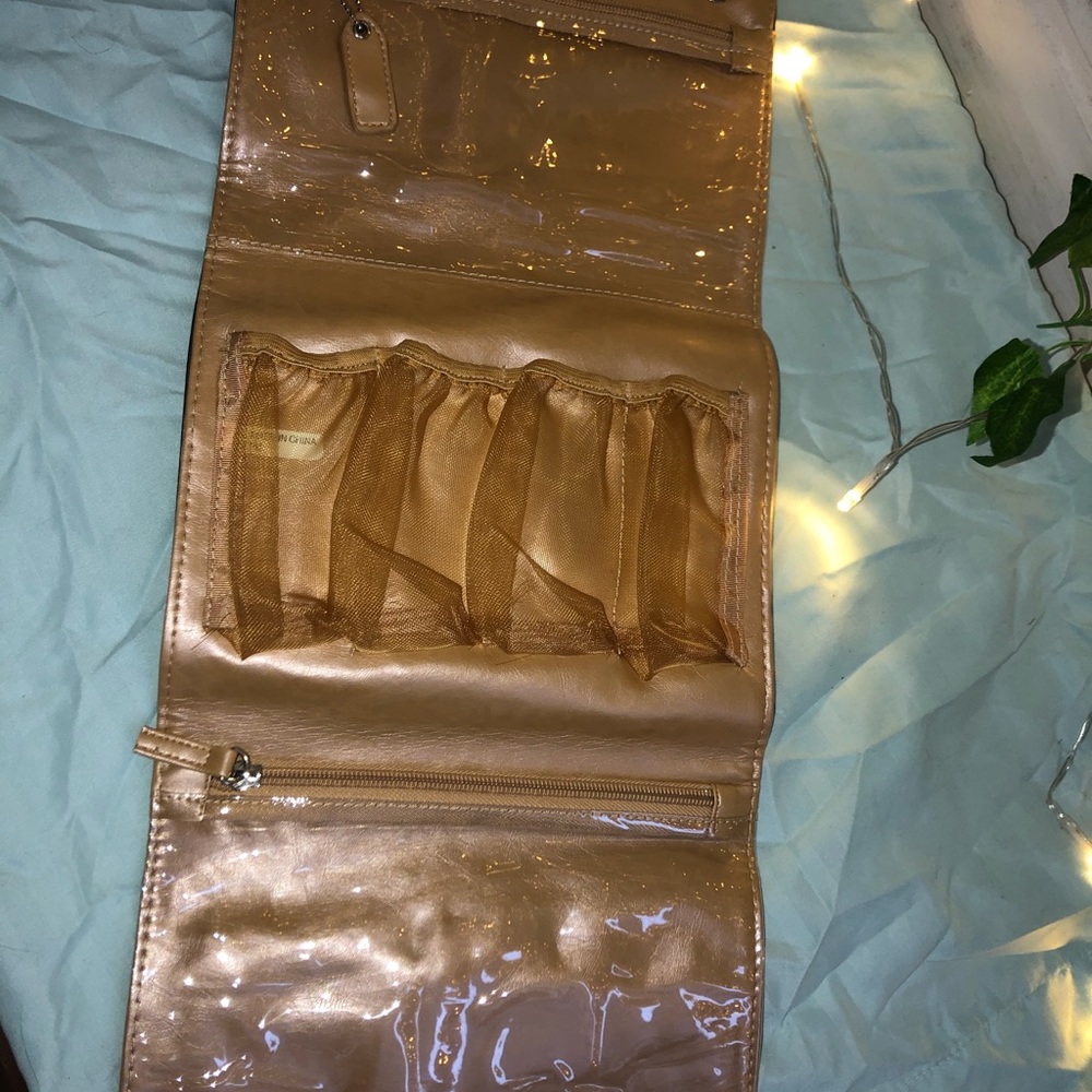 Accessory Case - Picture 2 of 2